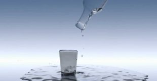 Pouring Water – Blender 2.61 Fluid Simulation (Cycles HD Render)