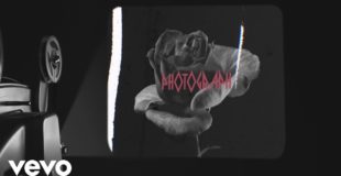 Def Leppard – Photograph (Official Lyric Video)